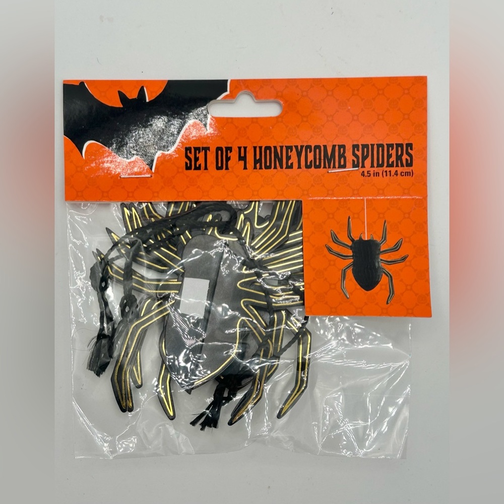 Halloween Die Cut Honeycomb Black Spider 4.5” Unopened 4 pk New